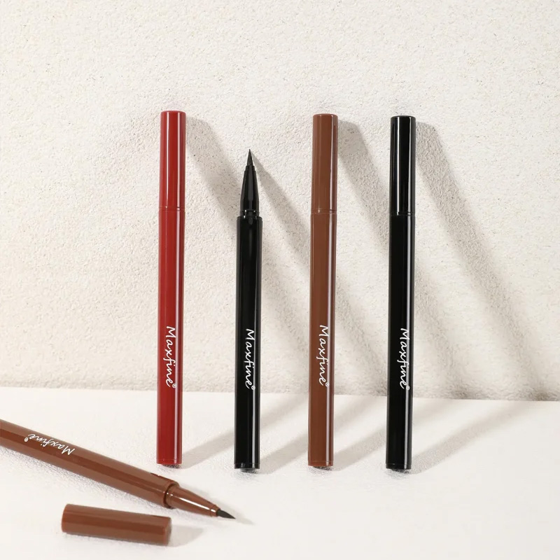 Delicate-Sculpting-Liquid-Eyeliner-1-e1755670096225